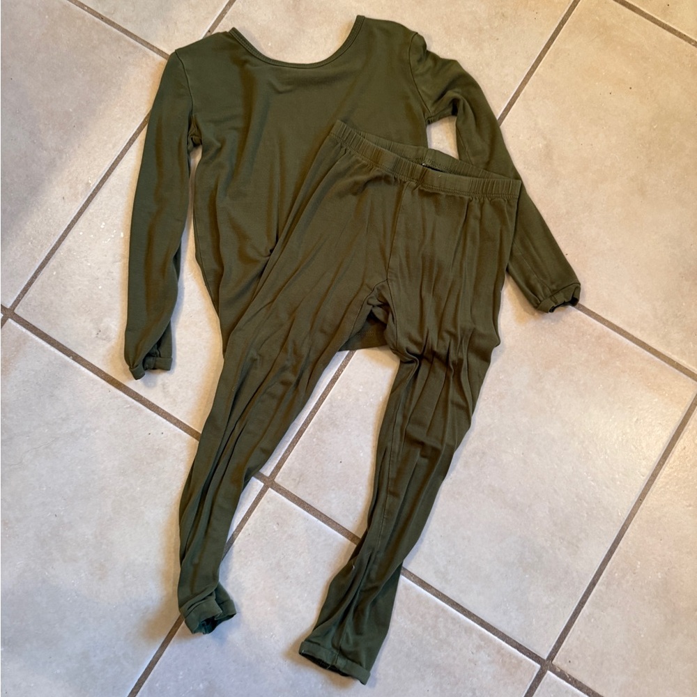 Kyte pajamas 4T